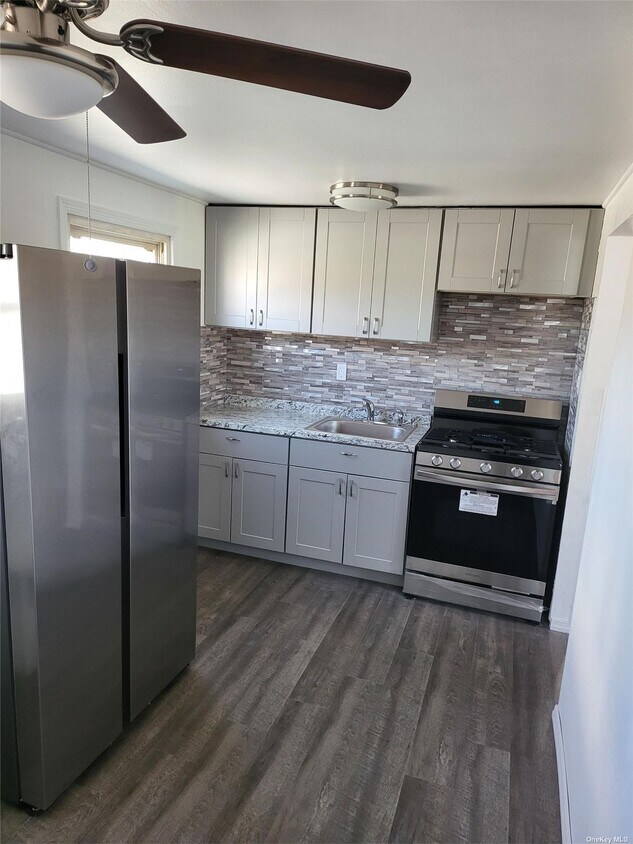 202 Crown Ave Unit 2, Elmont, NY 11003 Room for Rent in Elmont, NY