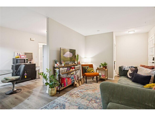 Foto del edificio - 3513 Emerson Ave S