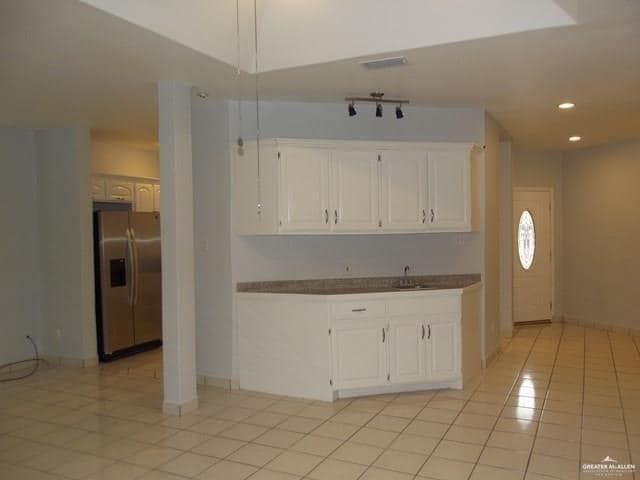 Building Photo - 2408 Emory Ave