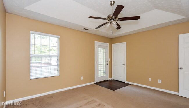 Building Photo - 3 br, 2 bath House - 485 Lakeshore Dr