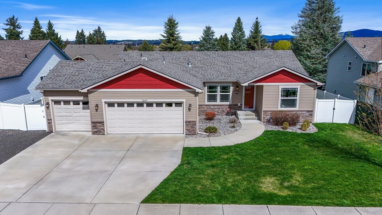 Foto principal - 12609 E 12th Ave