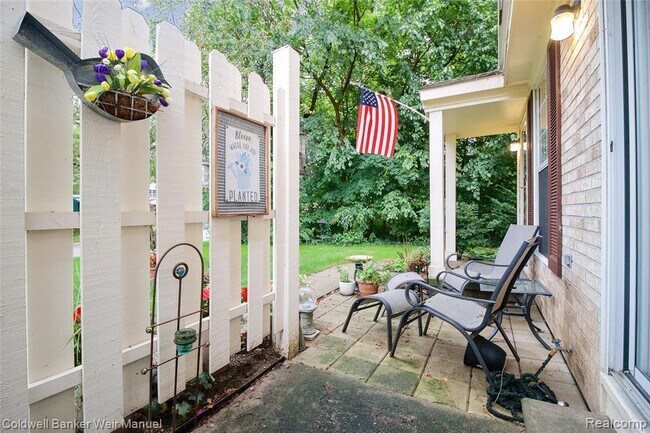 Building Photo - 2158 Hidden Meadows Dr