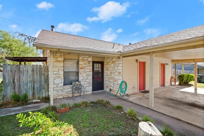 Foto del edificio - 3505 Rocky Hollow Trail