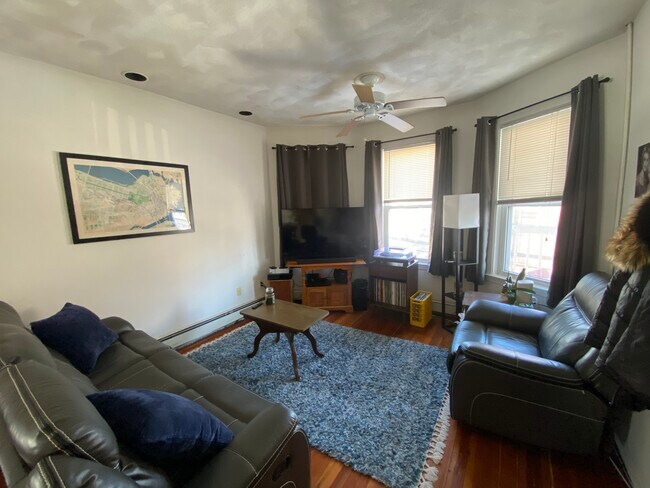 Foto del edificio - 58 Mansfield St