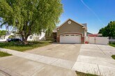 Primary Photo - Amazing Single Family Home for Rent in Cle...
