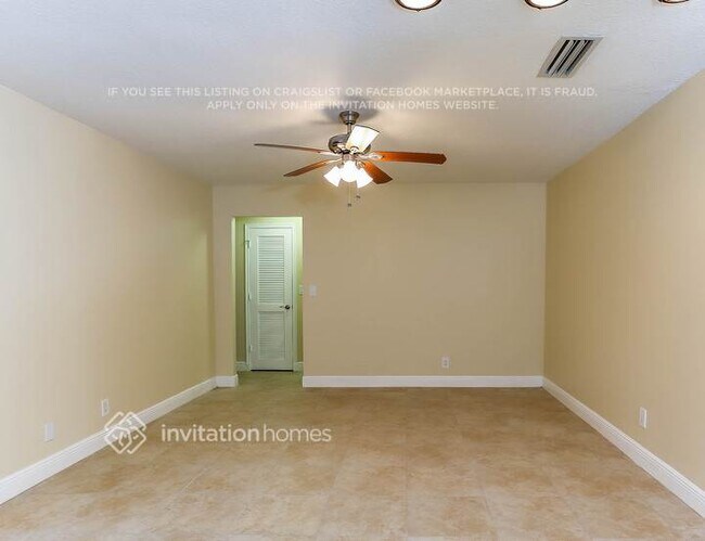 Foto del edificio - 12758 Guilford Cir
