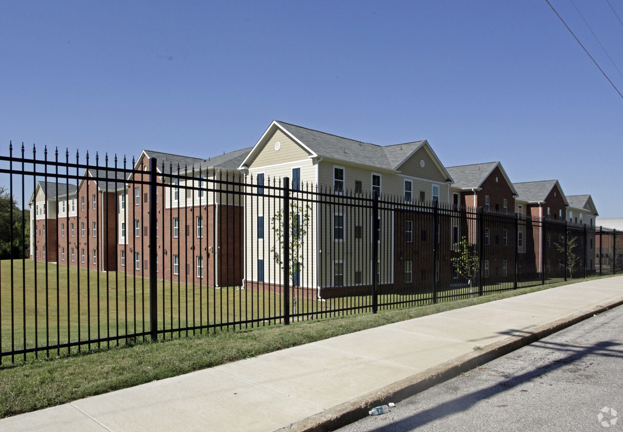 Building Photo - Lyons Ridge Apartments