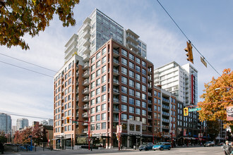 Building Photo - BLUESKY Chinatown