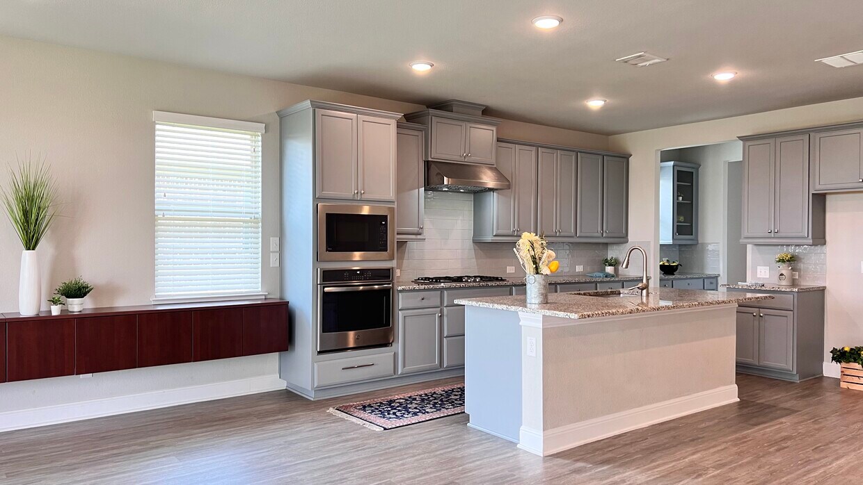 Primary Photo - 3241 Aurelia Ln