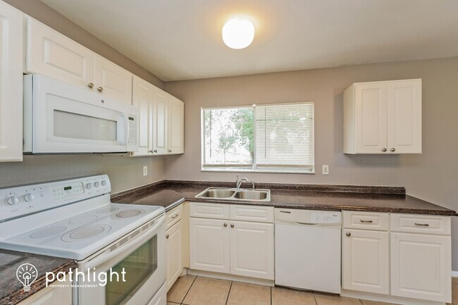 Building Photo - 7137 Natchez Ct