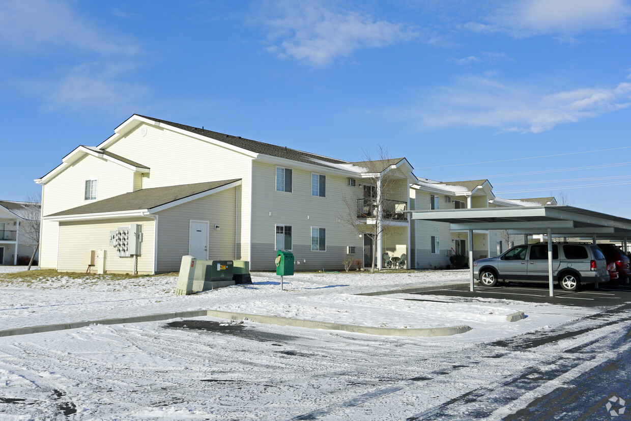 Primary Photo - Airway Pointe Family Apartments