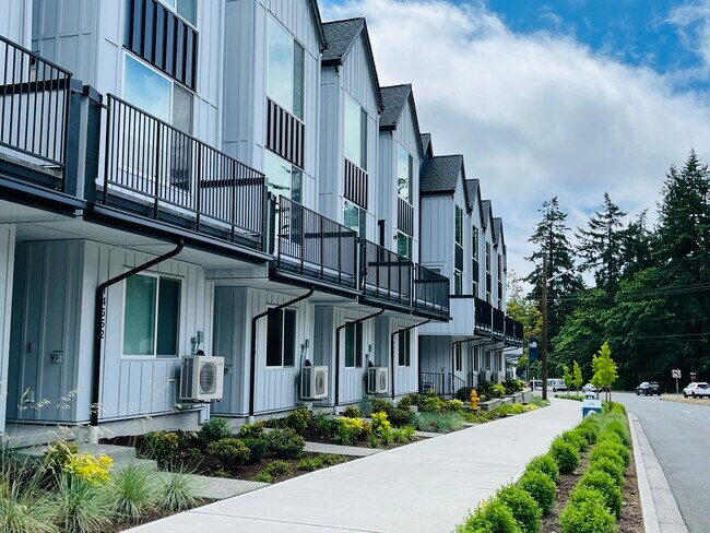 Foto del edificio - 14536 Westminster Way N