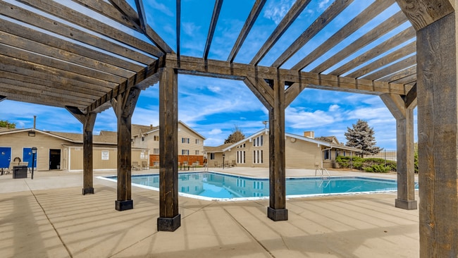 Building Photo - Aurora Meadows