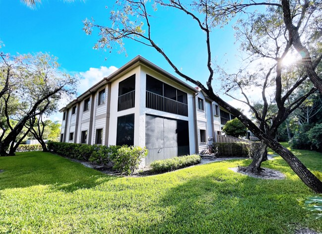 Foto del edificio - 1103 Duncan Cir