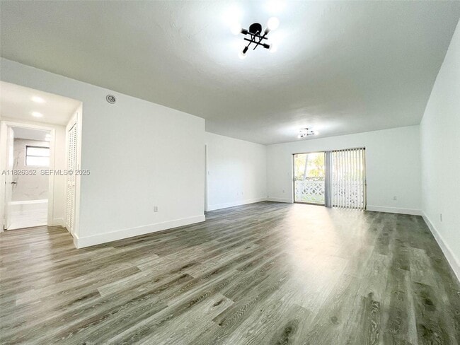 Building Photo - 2005 Sans Souci Blvd