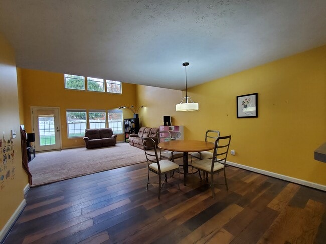 Building Photo - 8937 Merryvale Dr