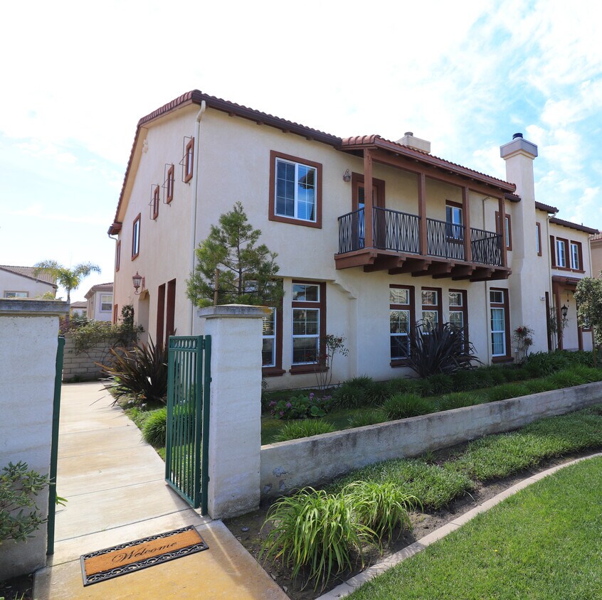 Foto principal - 4415 Ahoy Ln