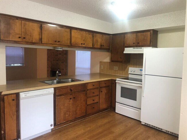 Foto del edificio - 3308 Dunliegh Dr