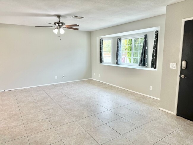Building Photo - COMING SOON!! Comfortable and Spacious 3 b...