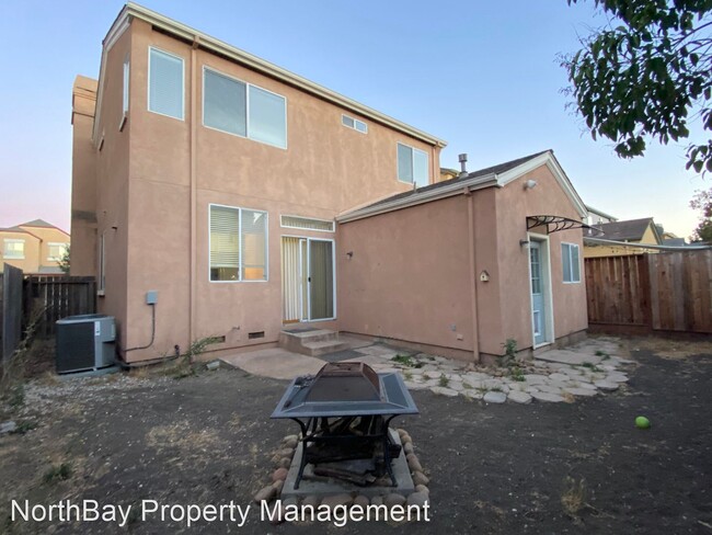 Building Photo - 3 br, 2.5 bath House - 2470 Bramble Way