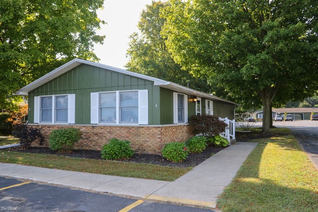 Building Photo - 2 br, 1 bath  - Greenhaus