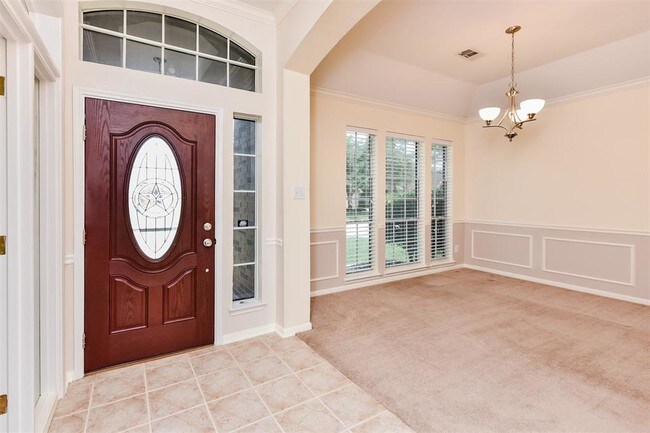 Foto del edificio - 2314 Piney Woods Dr