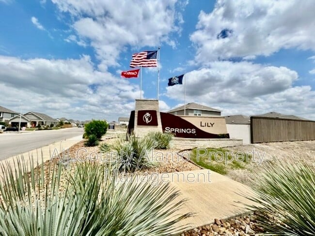 Foto del edificio - 4153 Bermuda Ln
