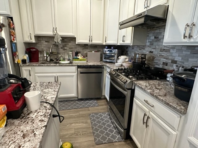 Foto del edificio - 985 Times Square Dr