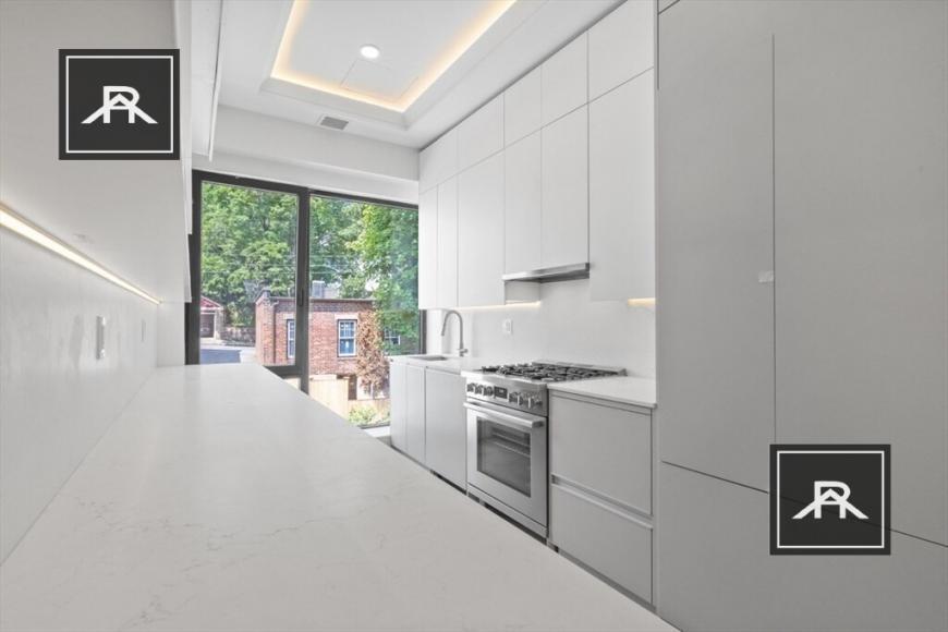 Primary Photo - 4 bedroom in Brookline MA 02446