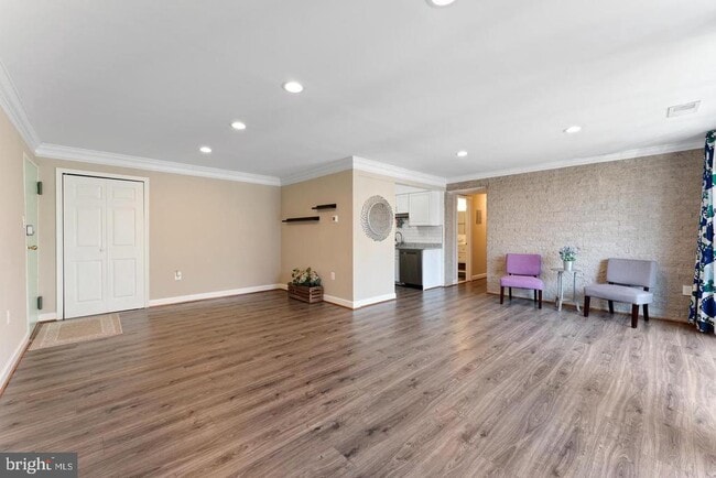 Building Photo - 4410 Briarwood Ct N