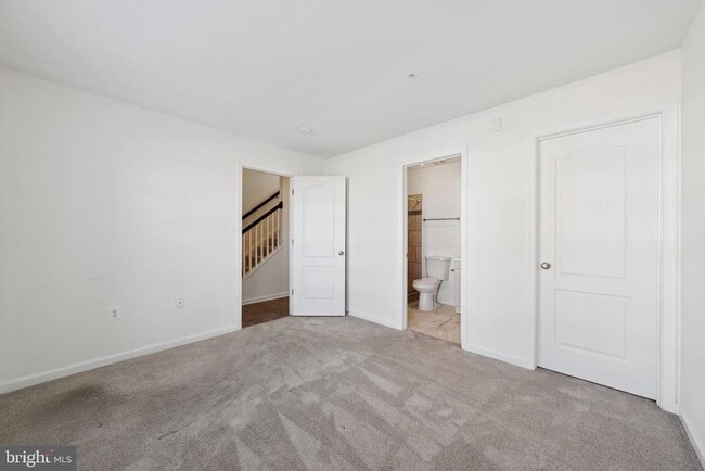 Building Photo - 10605 Meridian Hill Way