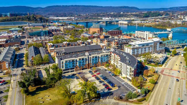 Foto del edificio - Walnut Commons