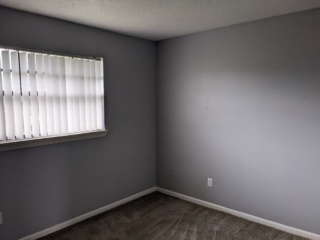 Foto del edificio - 3215 Baird Ave