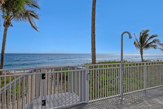 Building Photo - 3221 S Ocean Blvd