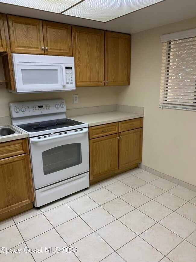 Foto del edificio - 3025 Thrush Dr