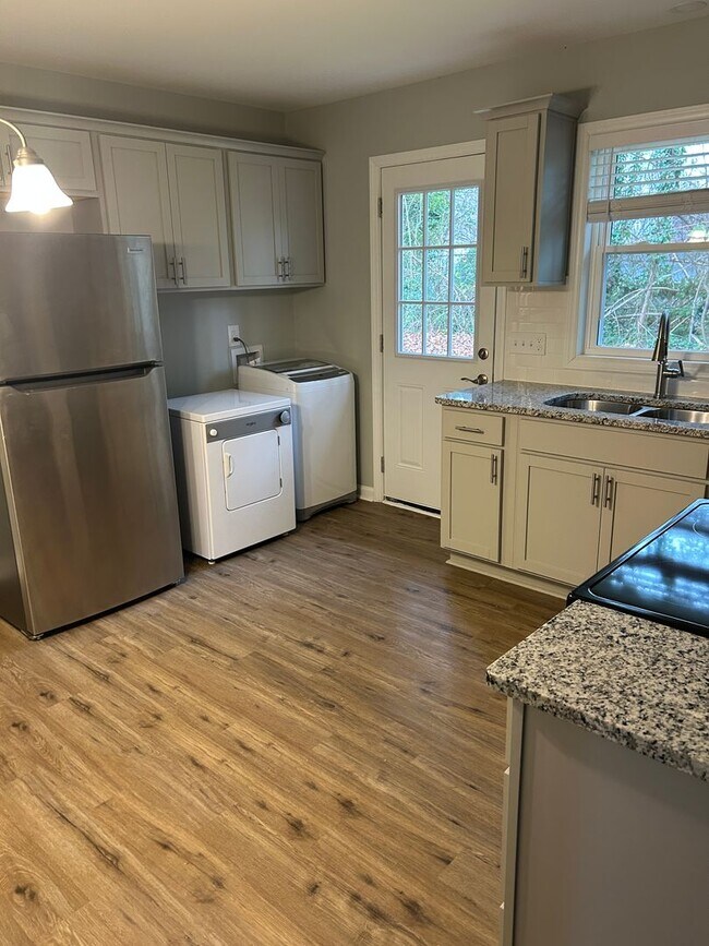 Foto del edificio - 128 Turner St