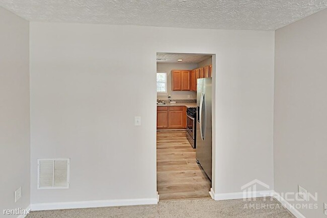 Building Photo - 61 Red Maple Way