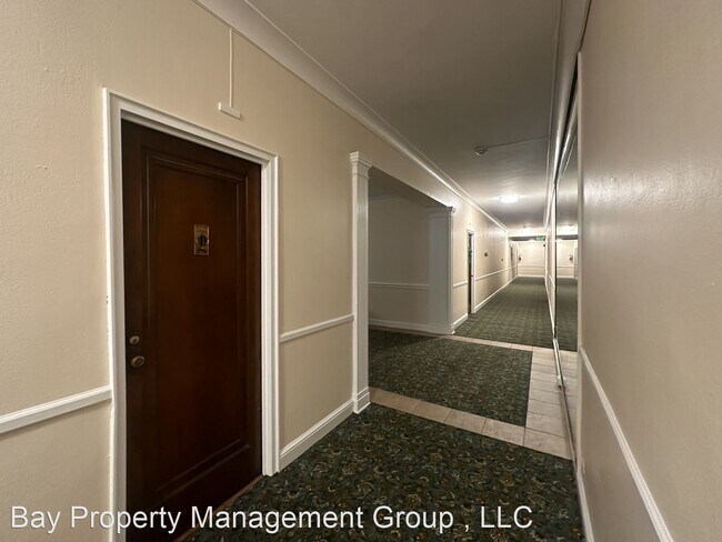Foto del edificio - 2 br, 2 bath House - 221 Ridgemede Rd Unit...
