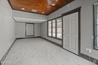 Building Photo - 122 N 9th Ave