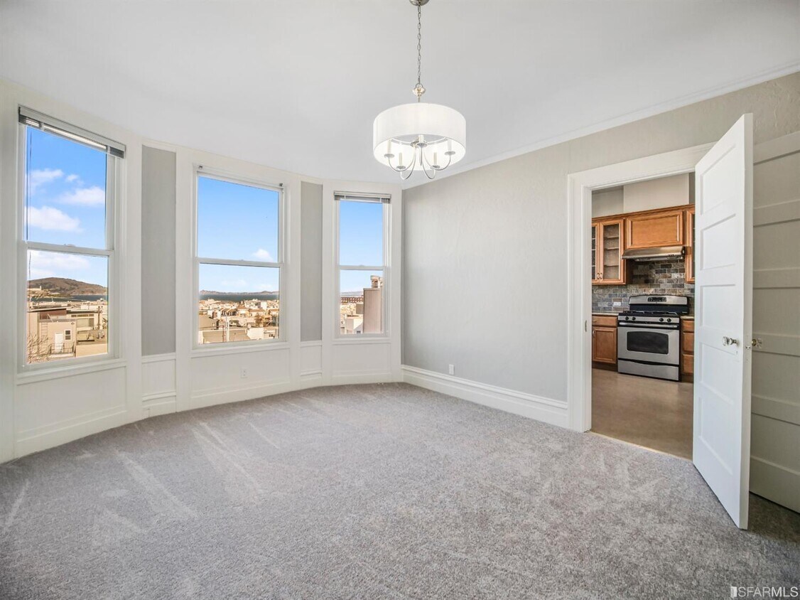 Primary Photo - 930 Greenwich St