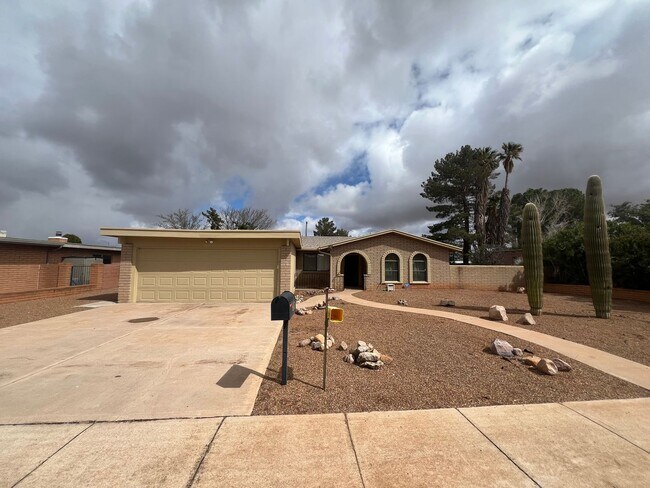 Foto del edificio - 3-bedroom 2 baths home