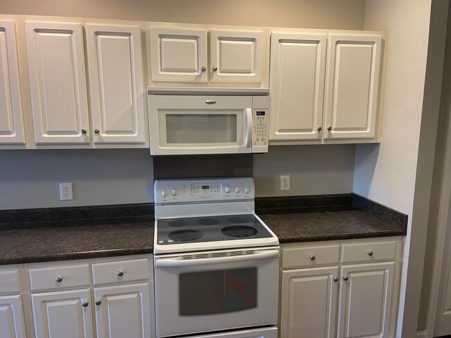 Building Photo - 3716 Merestone Dr