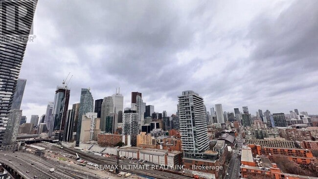 Building Photo - 15 Lower Jarvis St