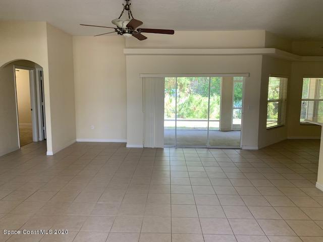 Foto del edificio - 329 Chennault Ln