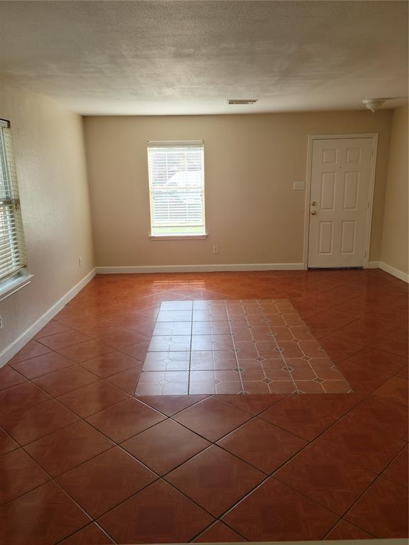 Foto del edificio - 7915 Summerfern Ct