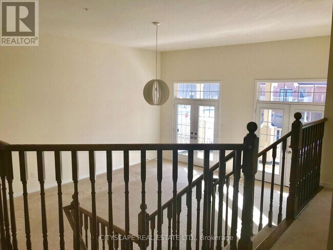 Building Photo - 8600 Sweet Chestnut Dr