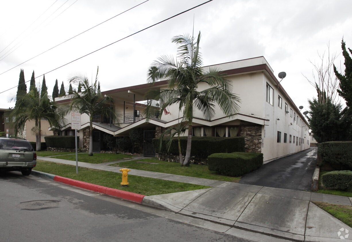 Foto del edificio - 8252 Whitaker St