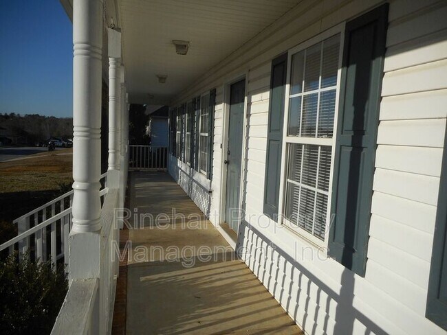 Foto del edificio - 1779 Silver Stream Dr