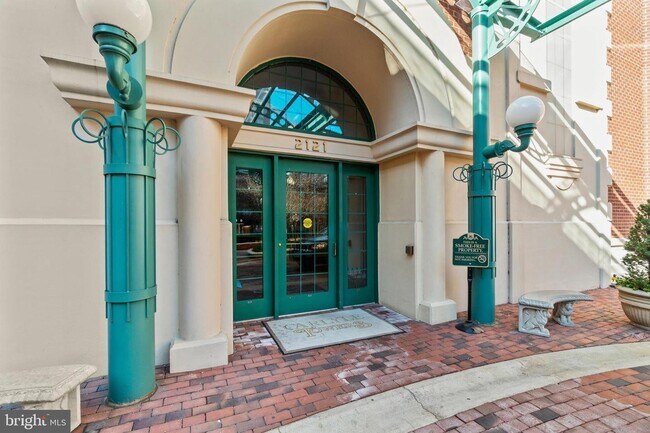 Foto del edificio - 2121 Jamieson Ave