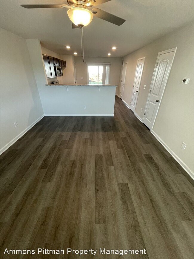 Foto del edificio - 2 br, 2.5 bath House - 1022 Peony Lane